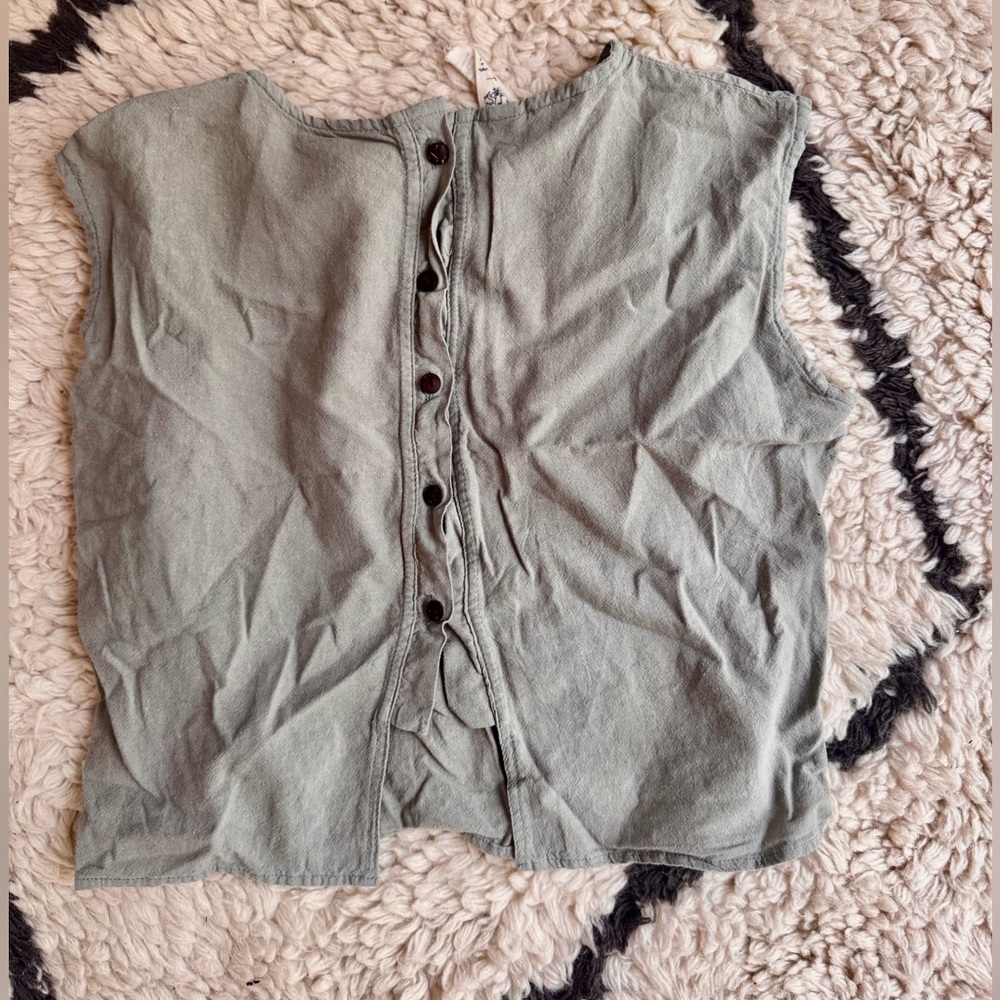 Cotton Flower Sleeveless Crop  Button-Back Top in Sage Green